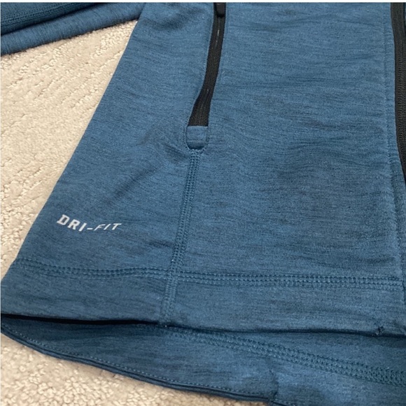 Bundle of Four Nike Dri Fit Pullovers Size XS-M - Picture 4 of 16